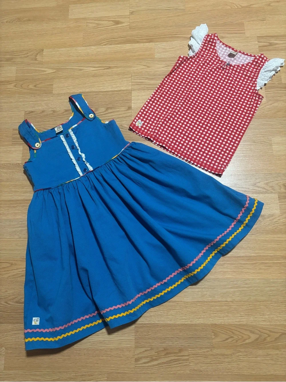 “Wildflower” 2pc set size 10/12 In EUC